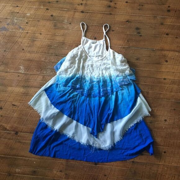 Ombré layered tank top Gimmicks by BKE - Picture 1 of 3